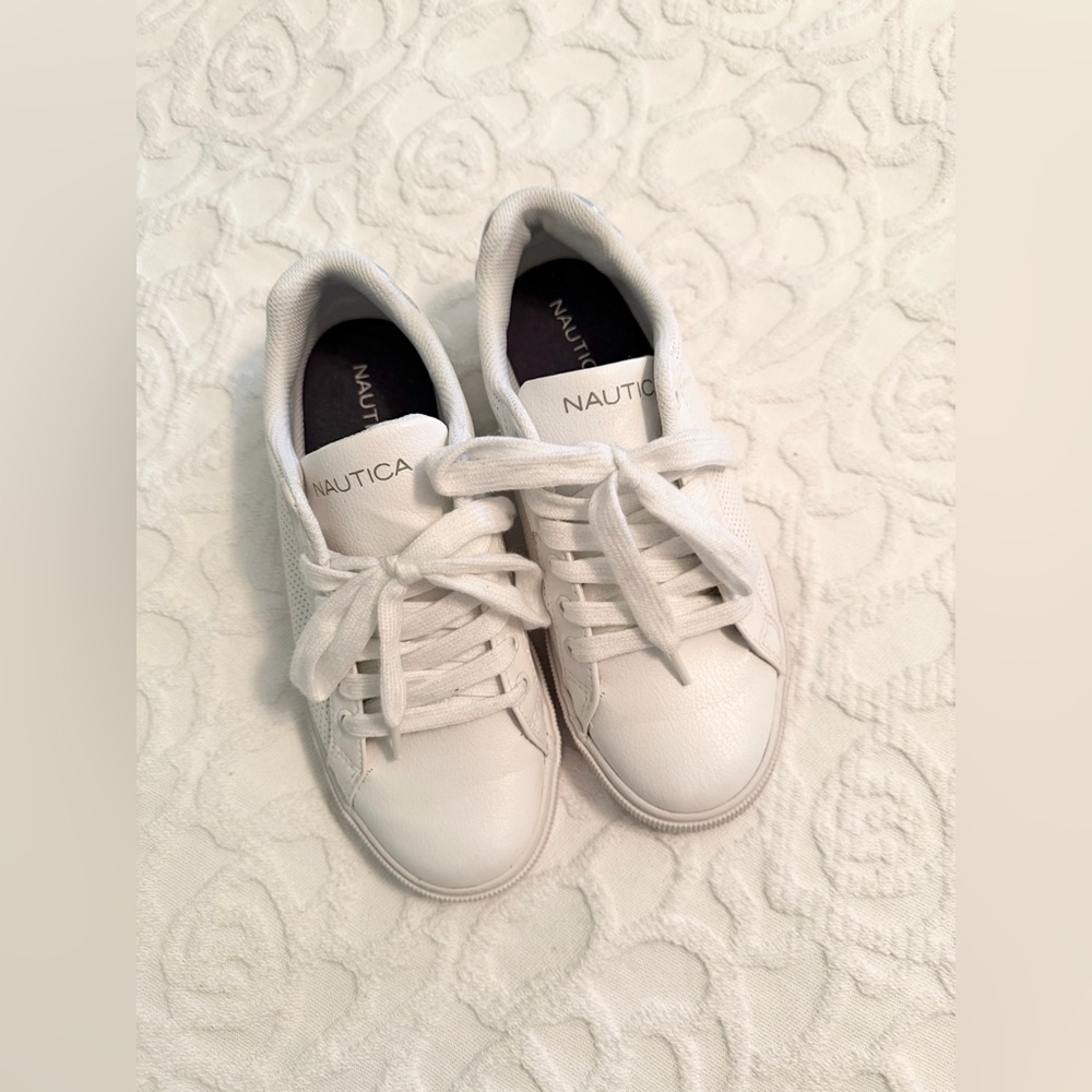 Nautica Women's Classic White Lace-Up Sneakers